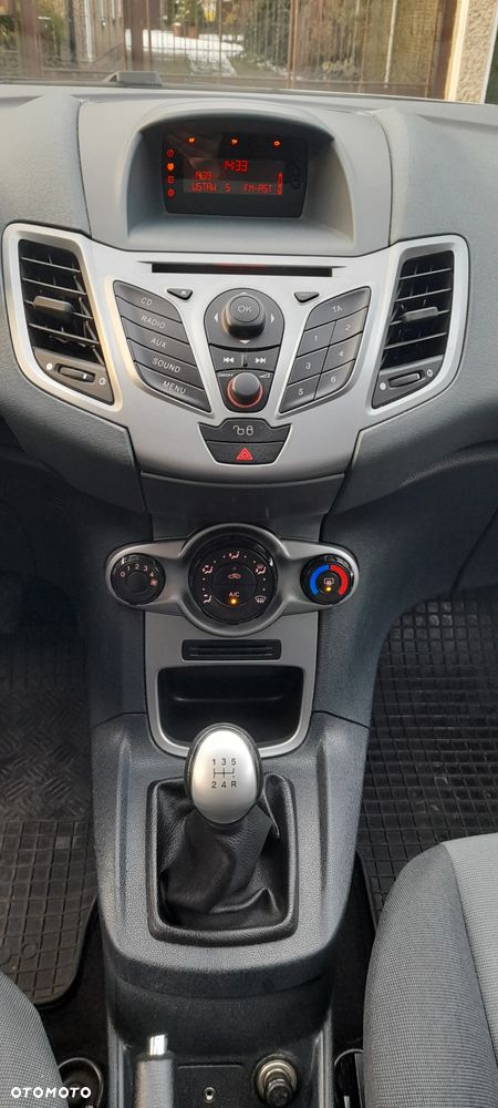 Ford Fiesta - 15