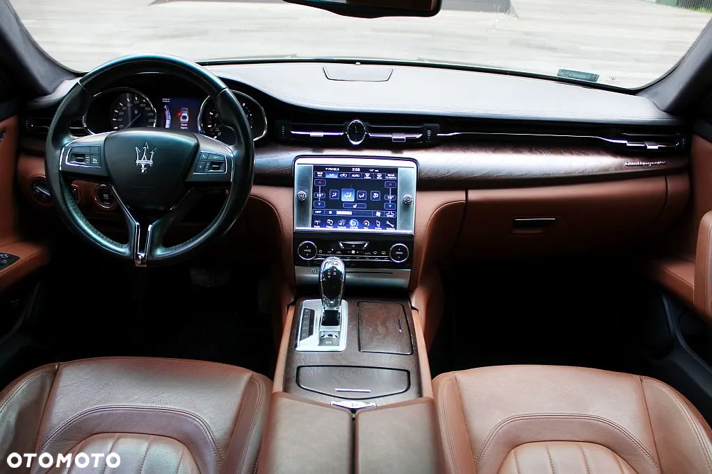 Maserati Quattroporte - 24