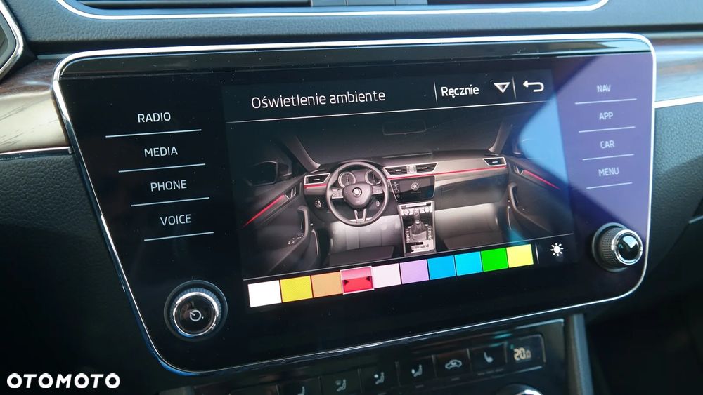 Skoda Superb 2.0 TDI SCR 4x4 Scout DSG - 31