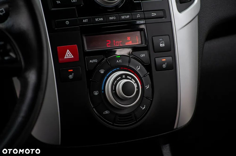 Kia Venga 1.6 CVVT Vision - 29