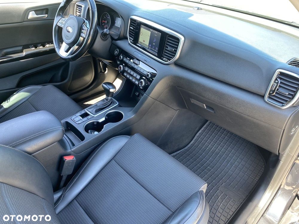 Kia Sportage - 16