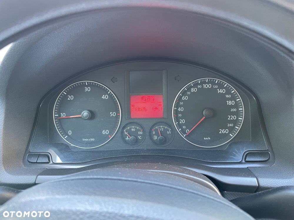Volkswagen Golf V 1.9 TDI Trendline - 9