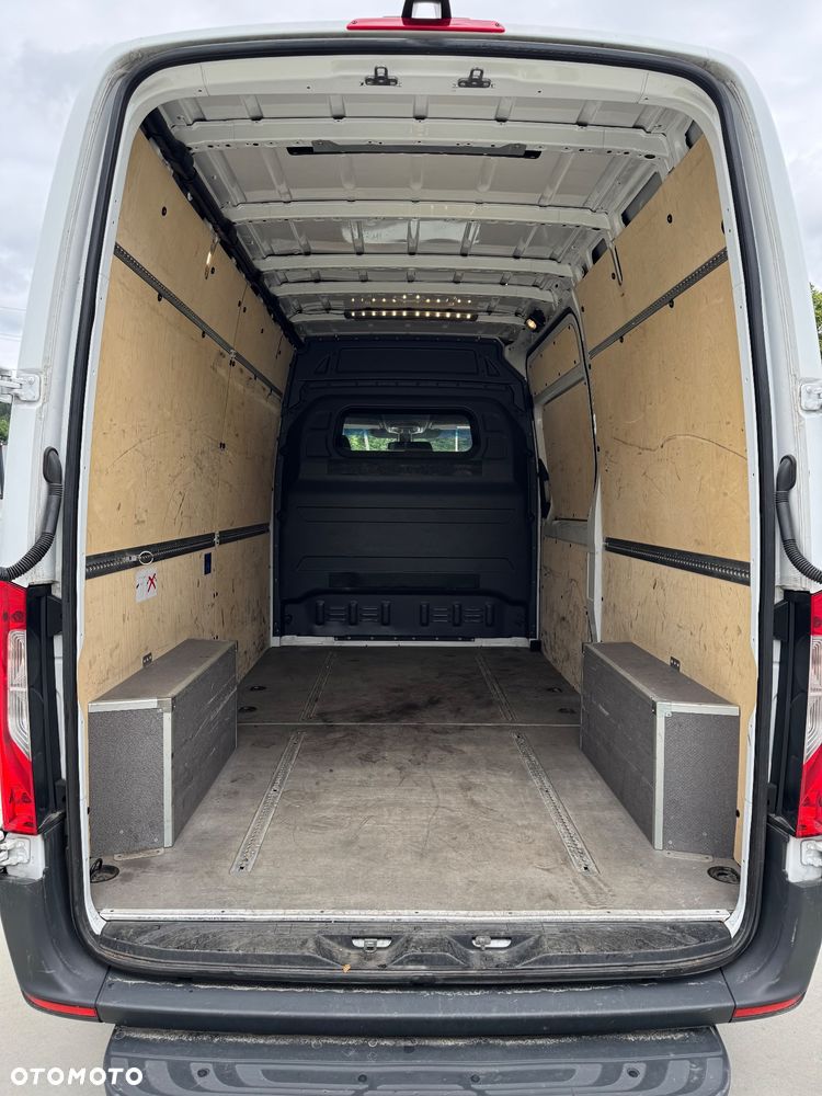 Mercedes-Benz Sprinter - 7