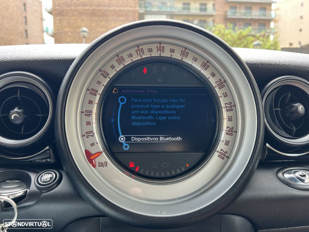 MINI Cabrio Cooper D Highgate - 57