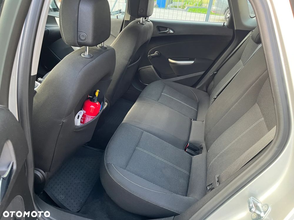 Opel Astra 1.4 T Enjoy - 9