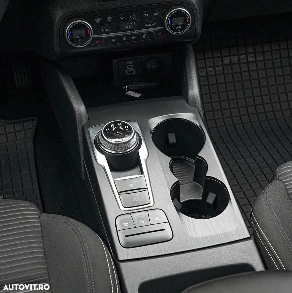 Ford Focus 1.5 EcoBlue Start-Stopp-System Aut. TITANIUM STYLE - 19