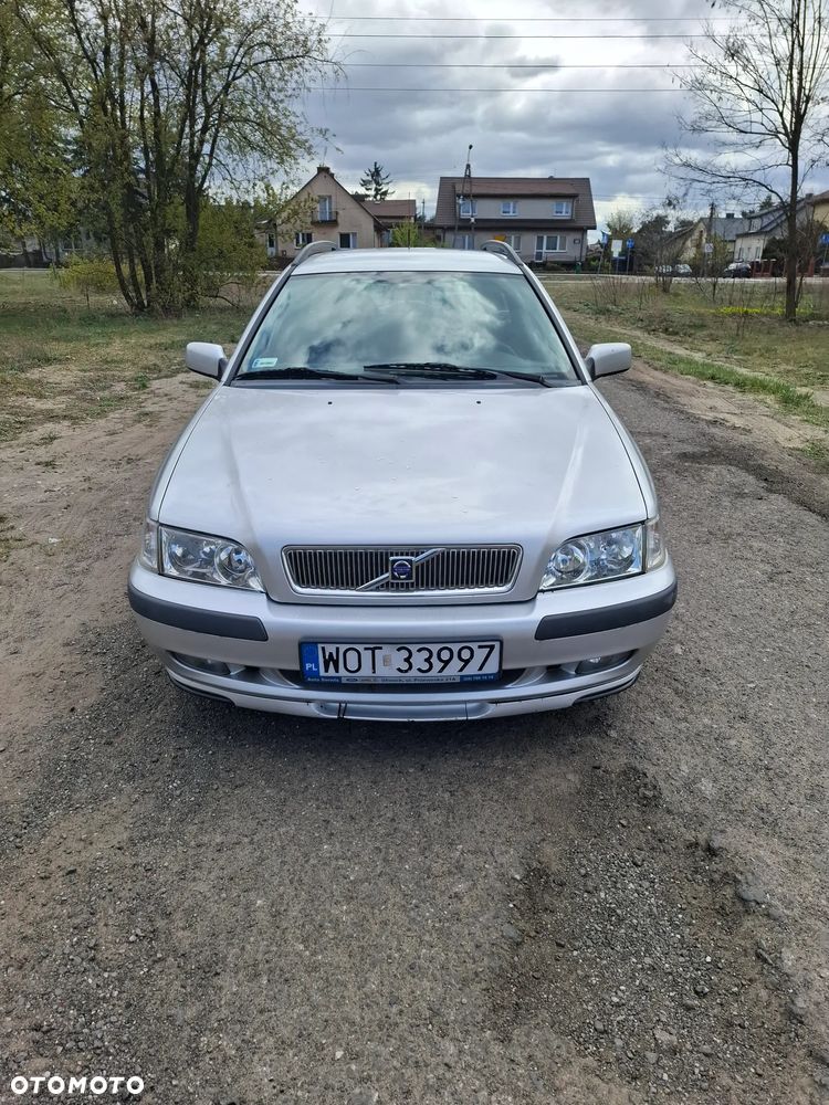 Volvo V40 1.8 Elegance - 1