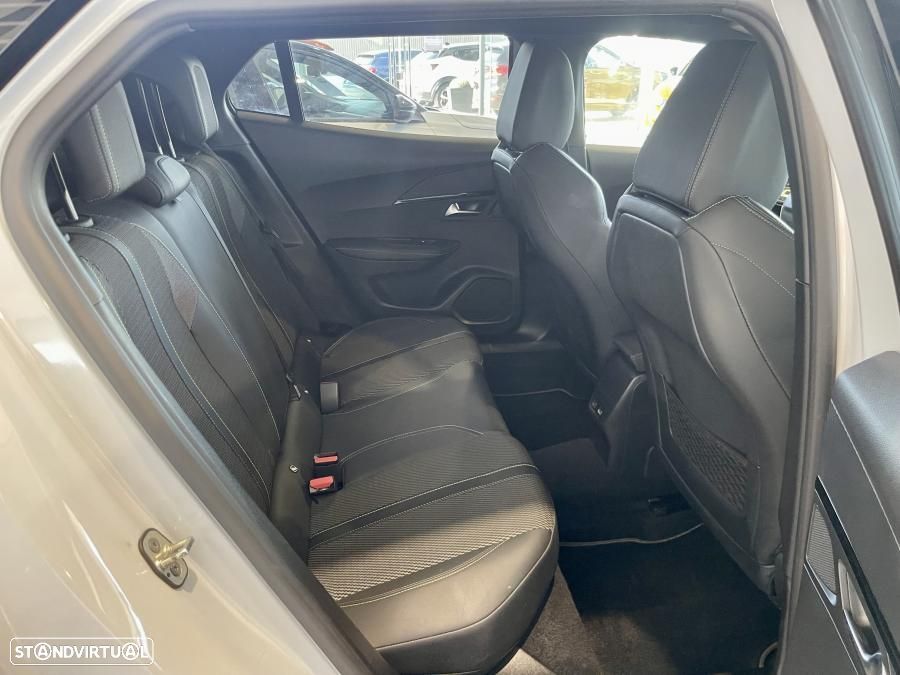 Peugeot 2008 1.2 PureTech GT Pack EAT8 - 30