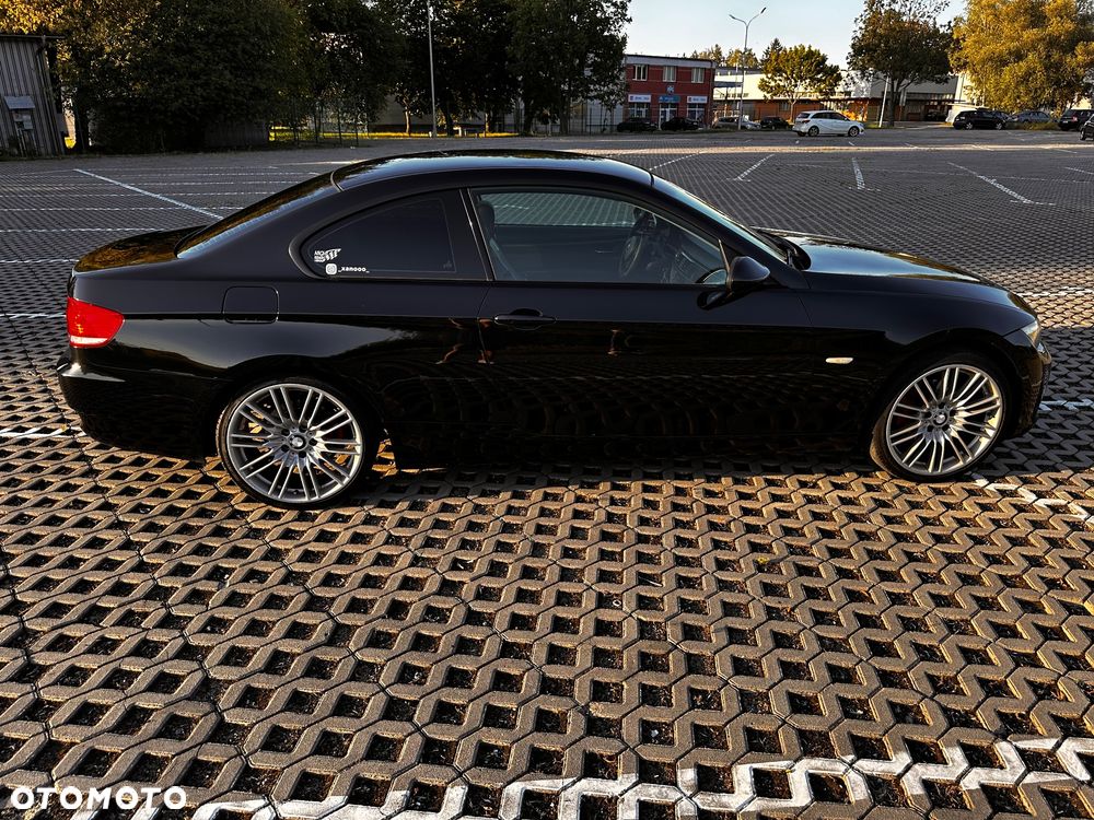 BMW Seria 3 320i - 5