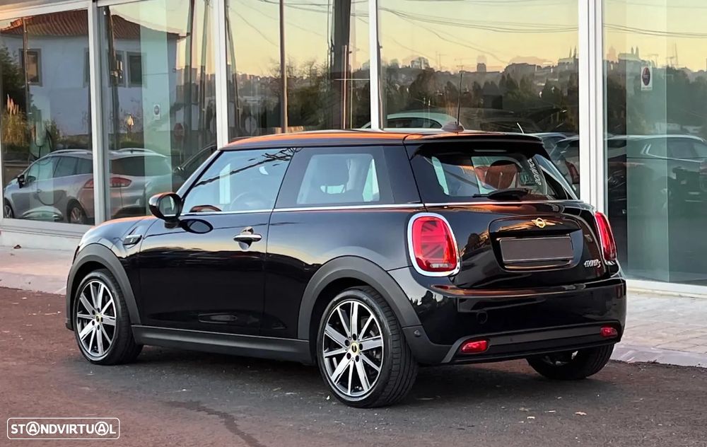 MINI 3 Portas Cooper SE Classic - 13