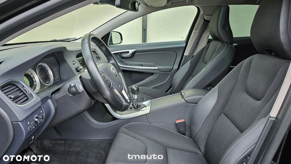 Volvo V60 T4 Kinetic - 21