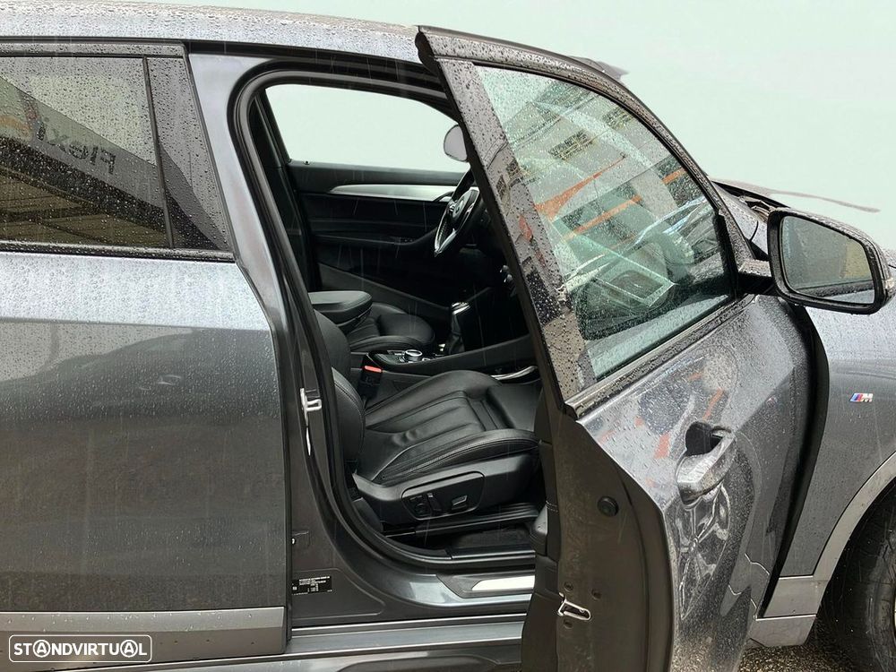 BMW X2 25 e xDrive X Pack M - 9