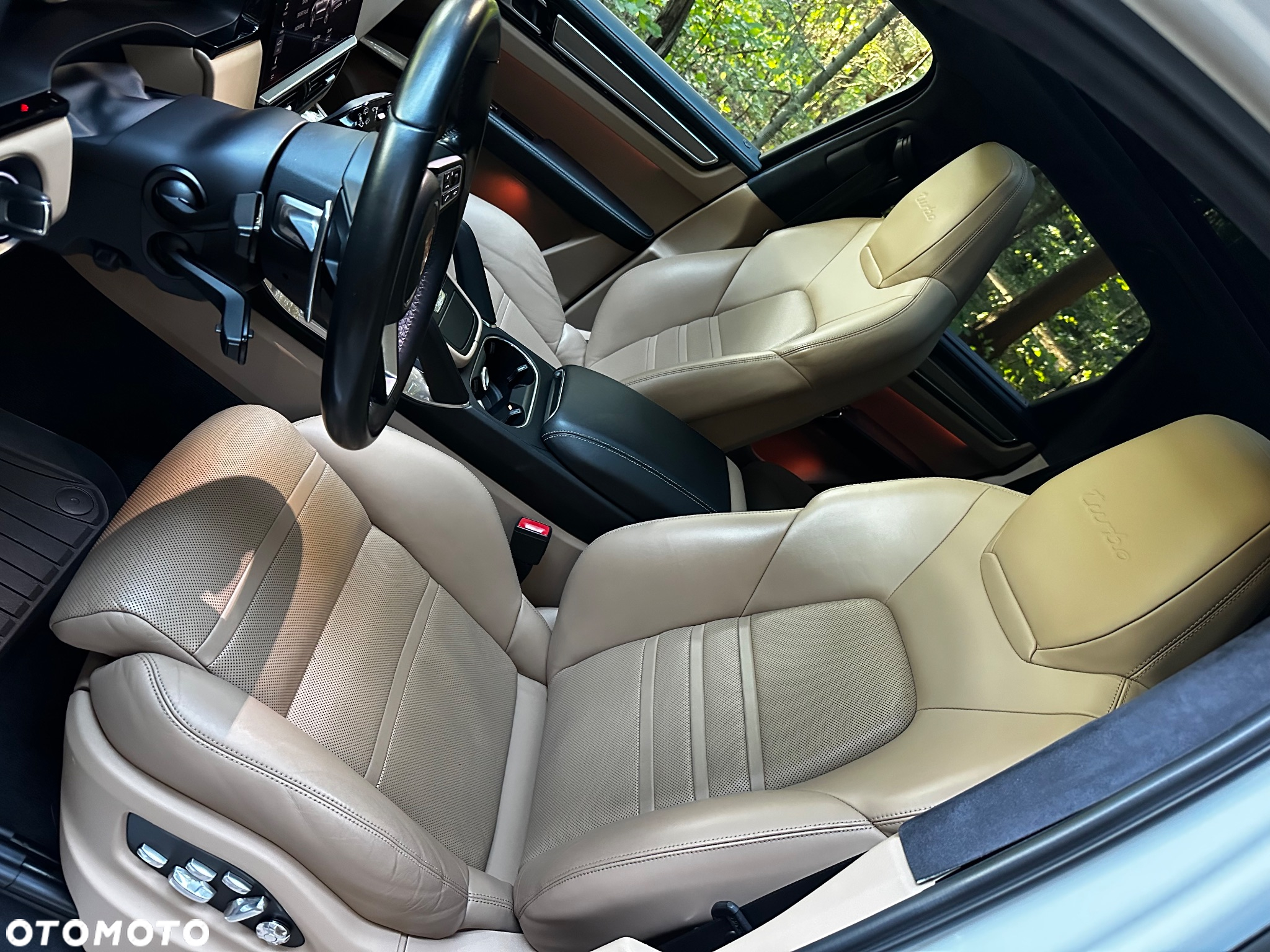 Porsche Cayenne Turbo - 14
