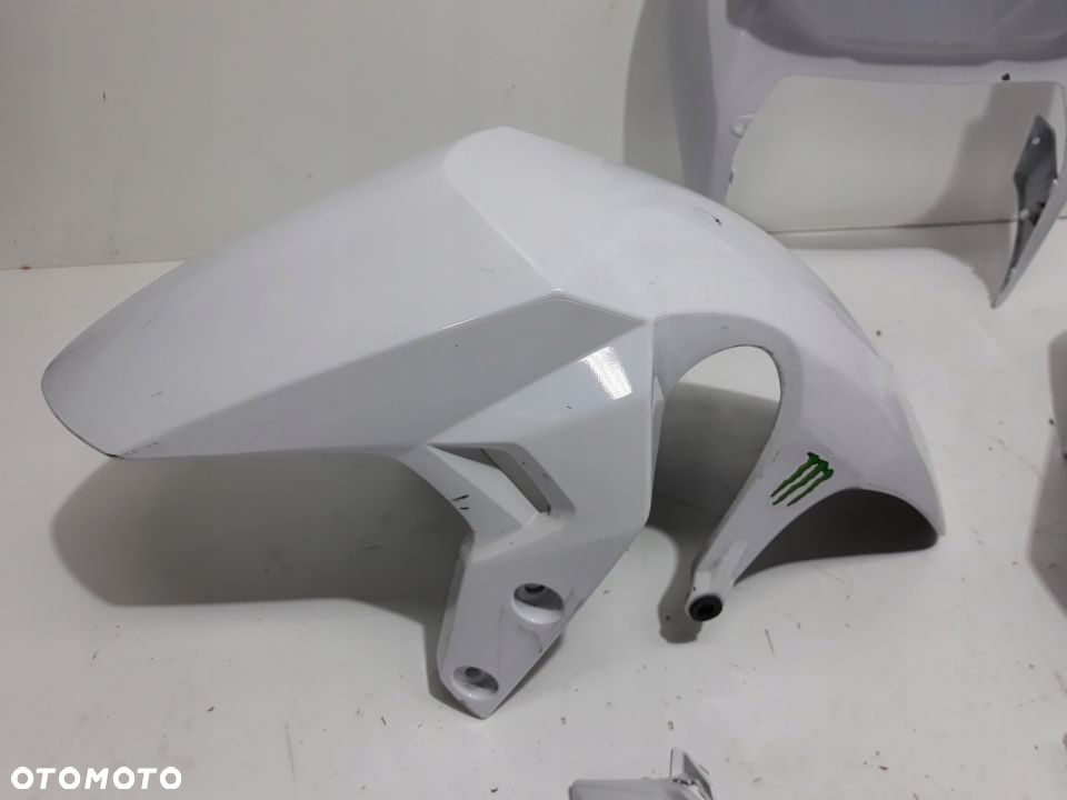 SUZUKI GSR 750 OGON OWIEWKA CZASZA CZACHA BŁOTNIK - 5