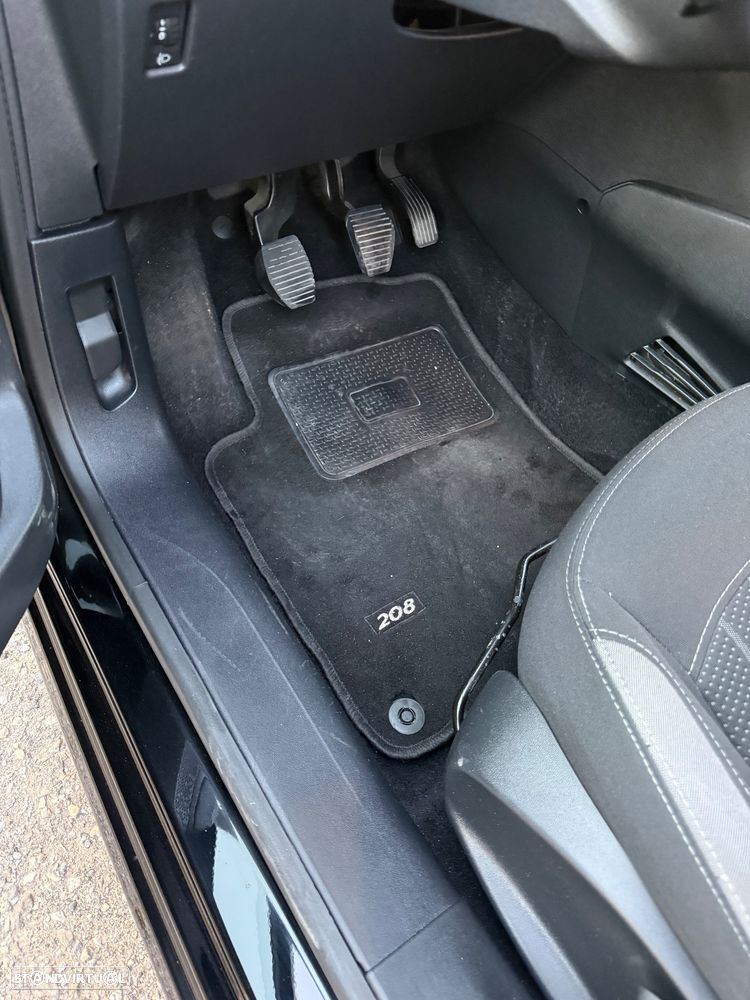 Peugeot 208 1.2 PureTech Style - 13