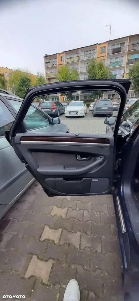 Audi A8 4.2 TDI Quattro - 15