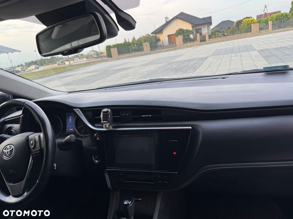 Toyota Corolla 1.6 Prestige MS - 9