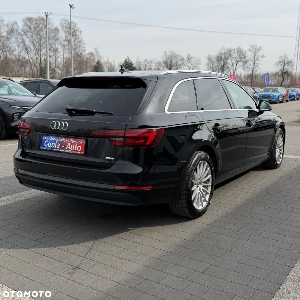 Audi A4 Avant - 10
