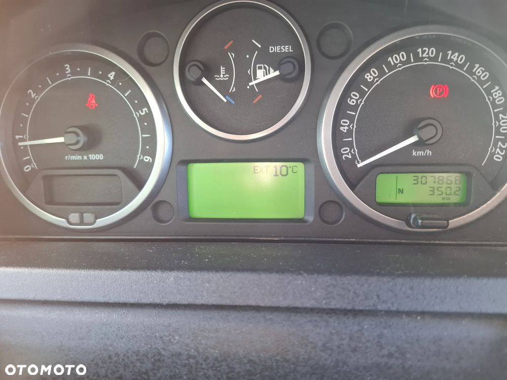 Land Rover Discovery - 1