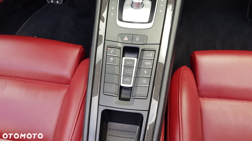 Porsche 911 Carrera 4S PDK - 20