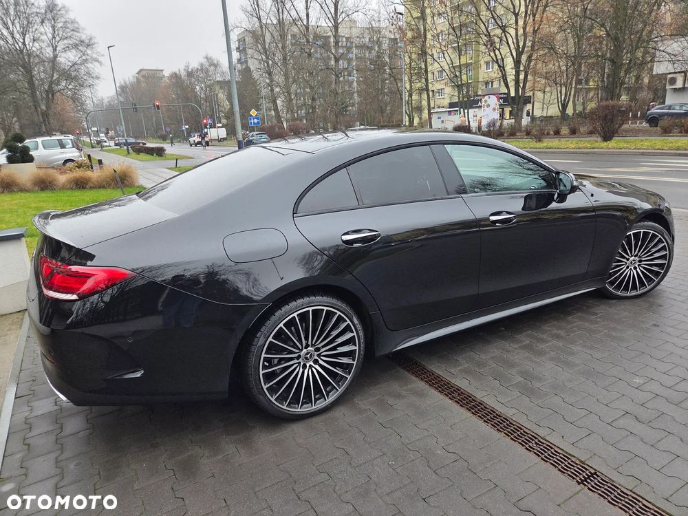 Mercedes-Benz CLS 300 d 4-Matic AMG - 9