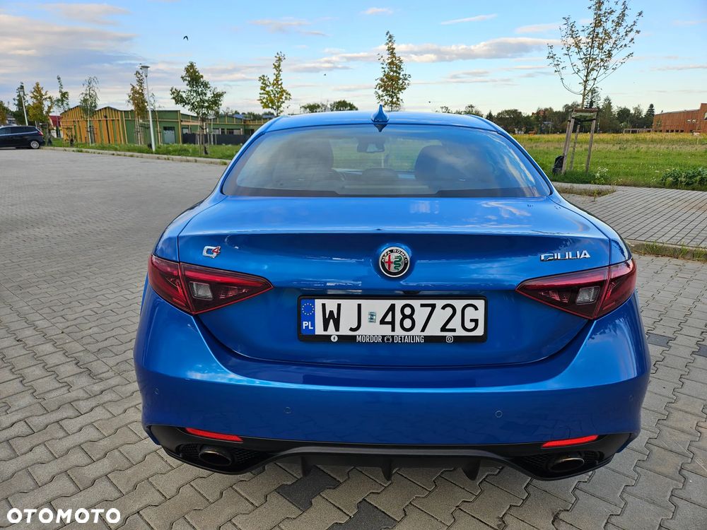 Alfa Romeo Giulia 2.0 Turbo Veloce Q4 - 13