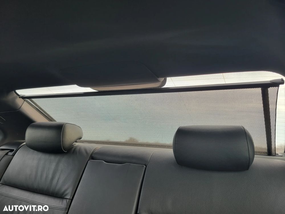 BMW Seria 3 325d - 25