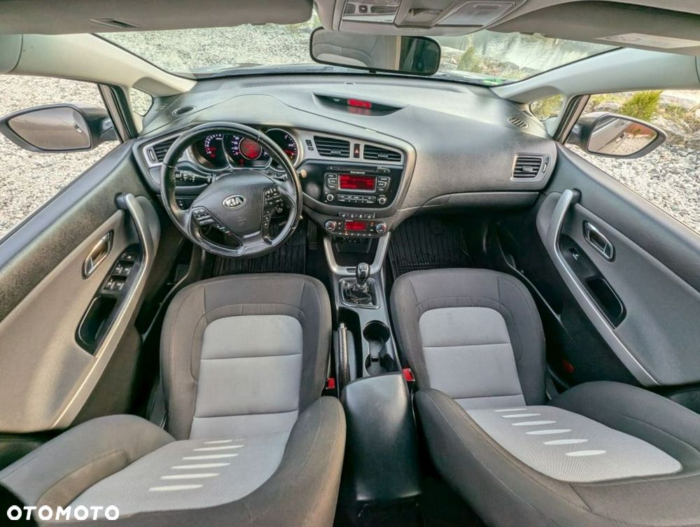 Kia Ceed - 15