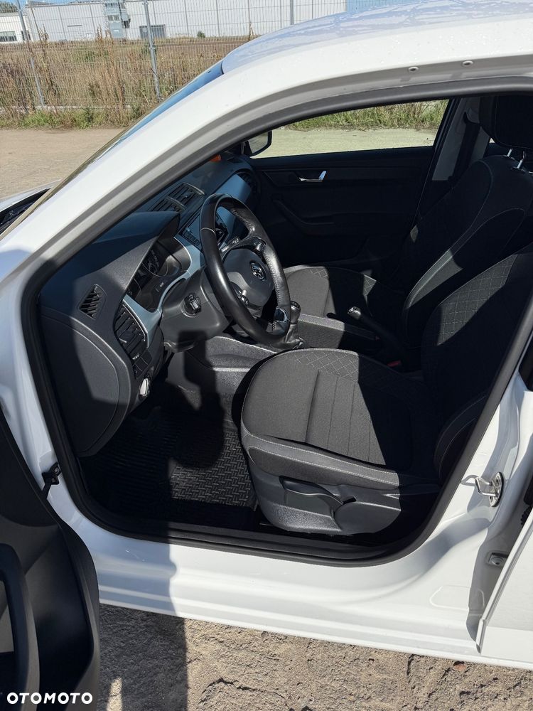 Skoda Fabia 1.0 TSI Ambition Plus - 11