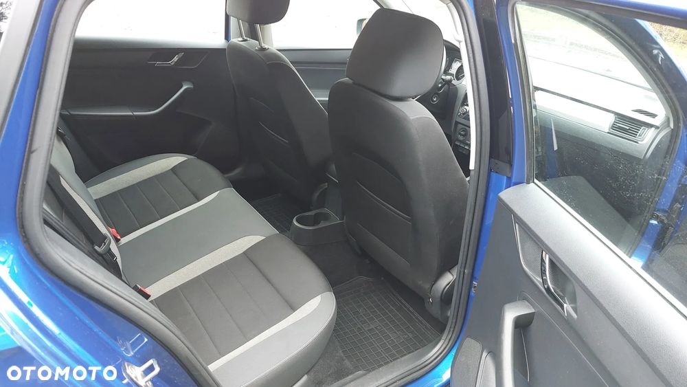 Skoda RAPID Spb 1.2 TSI Active - 17