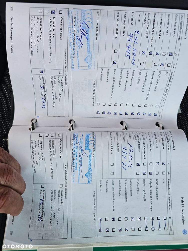 Volkswagen Touran 2.0 TDI DPF Highline - 28