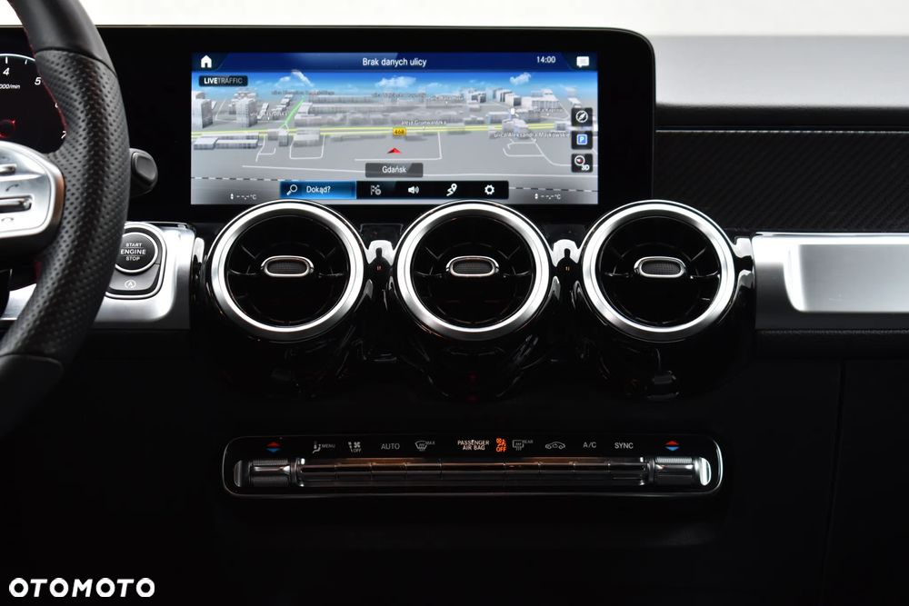 Mercedes-Benz GLB 200 4-Matic AMG Line 8G-DCT - 18