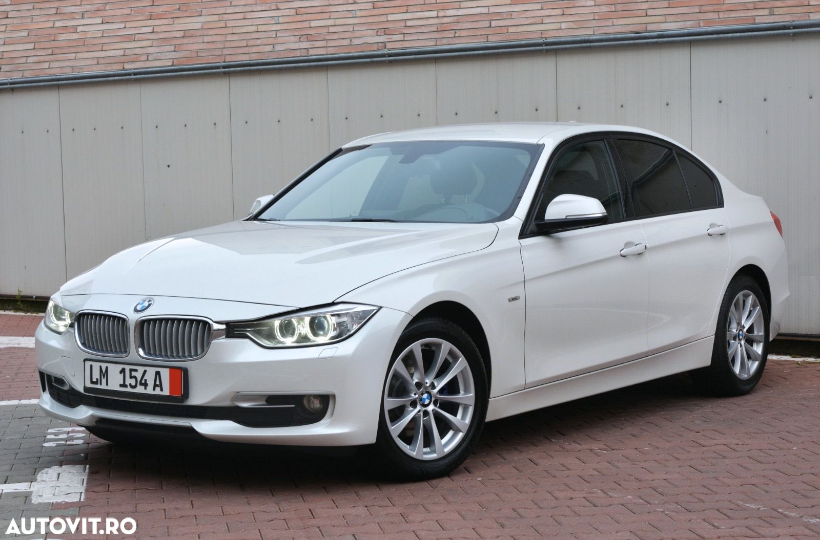 BMW Seria 3 320d xDrive Sport-Aut. Modern Line - 1
