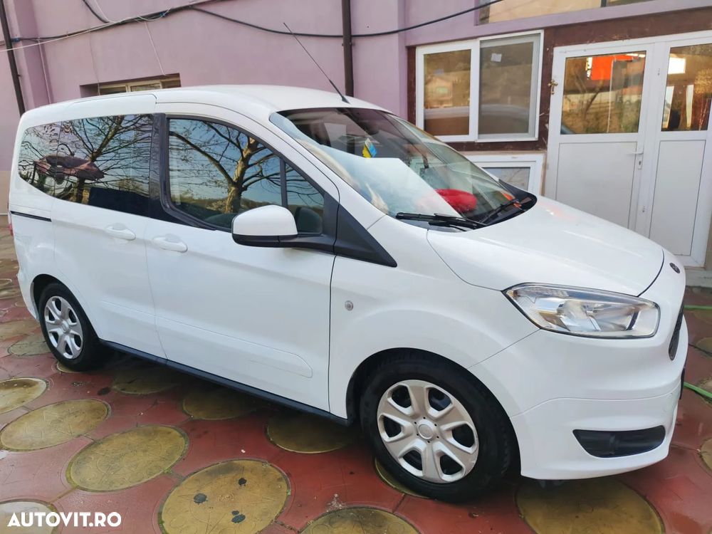 Ford Tourneo Courier - 6