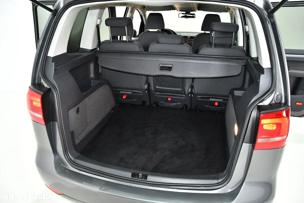 Volkswagen Touran 1.6 TDI DSG Highline - 21