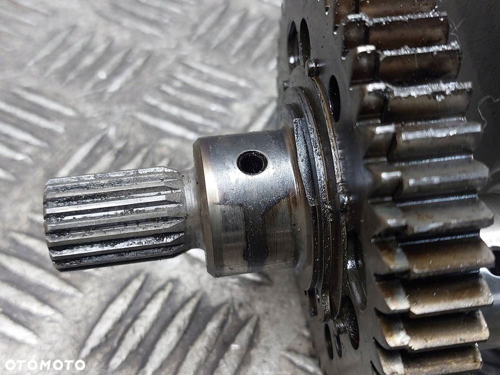 WAŁ KORBOWY HONDA CBR600F F4i CBR 600 - 2