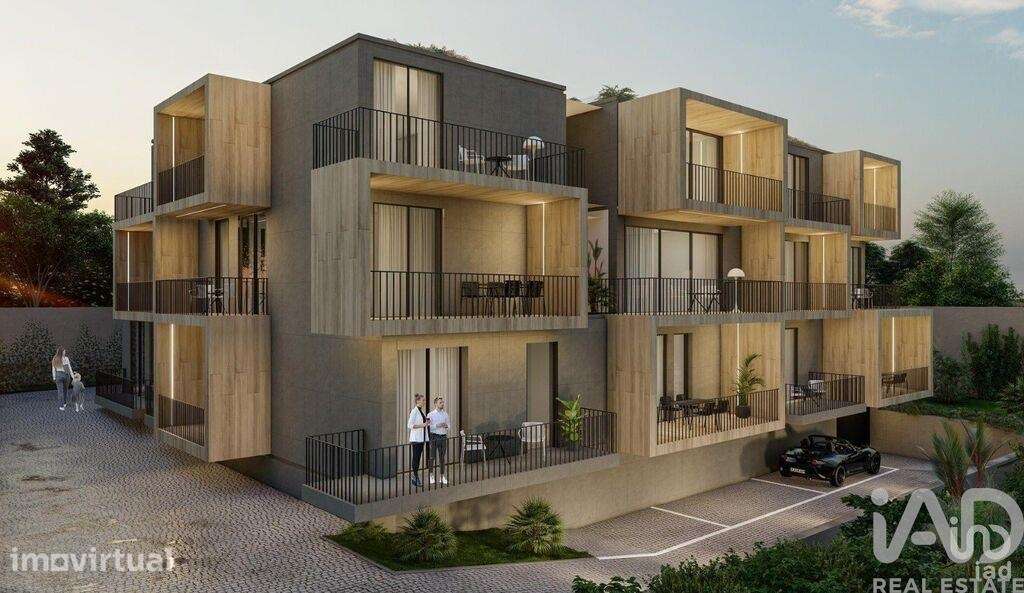 Apartamento T2 em São Martinho de 142,00 m2