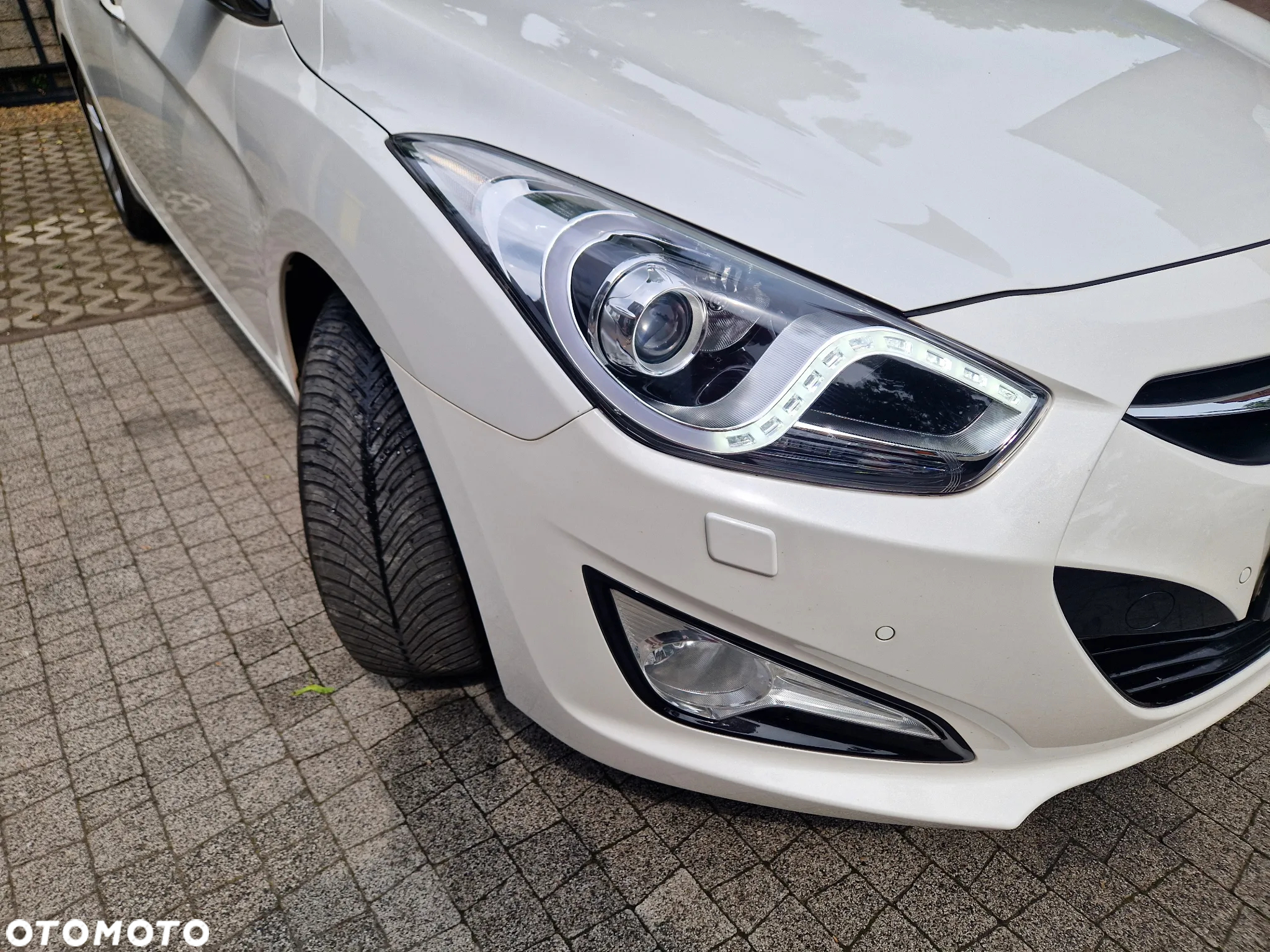 Hyundai i40 Kombi blue 1.6 Family+ - 11