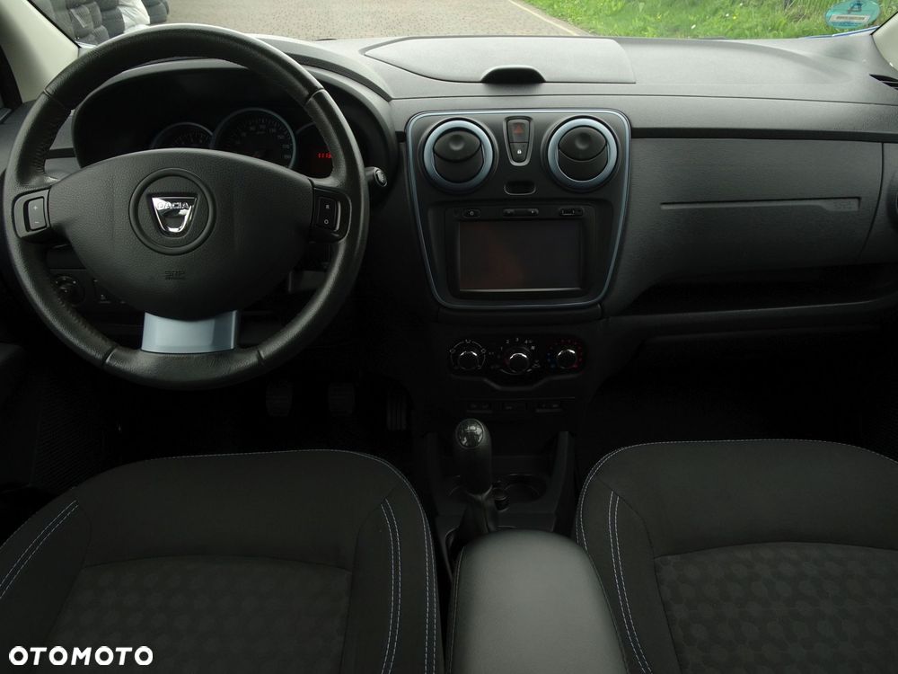 Dacia Lodgy TCe 115 Stepway Celebration - 7