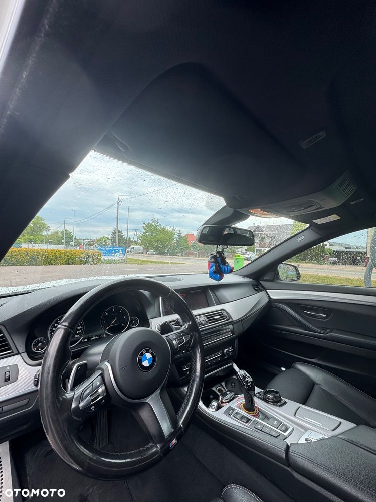 BMW Seria 5 M550d xDrive - 4