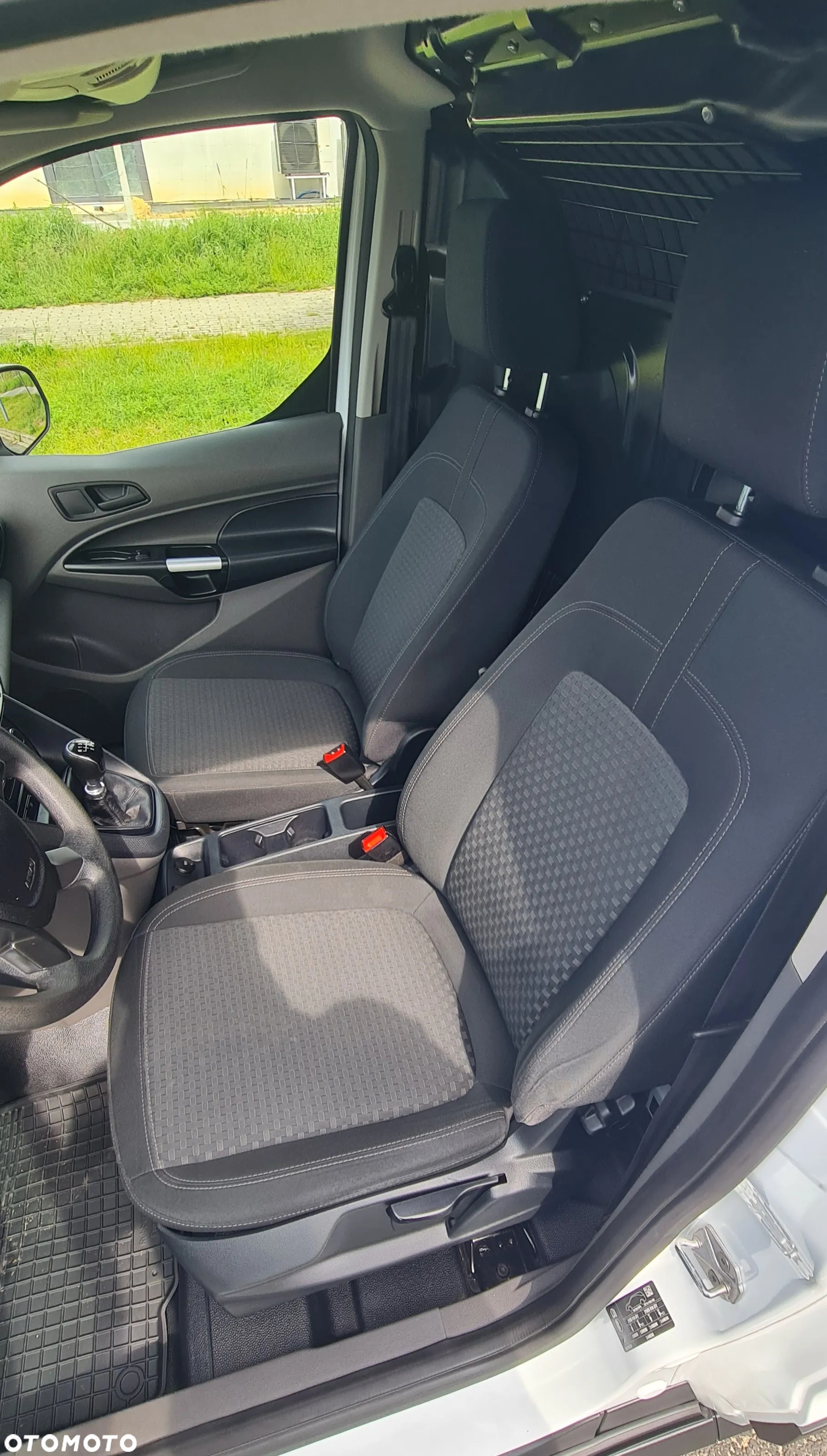Ford Transit Connect L2 - 6