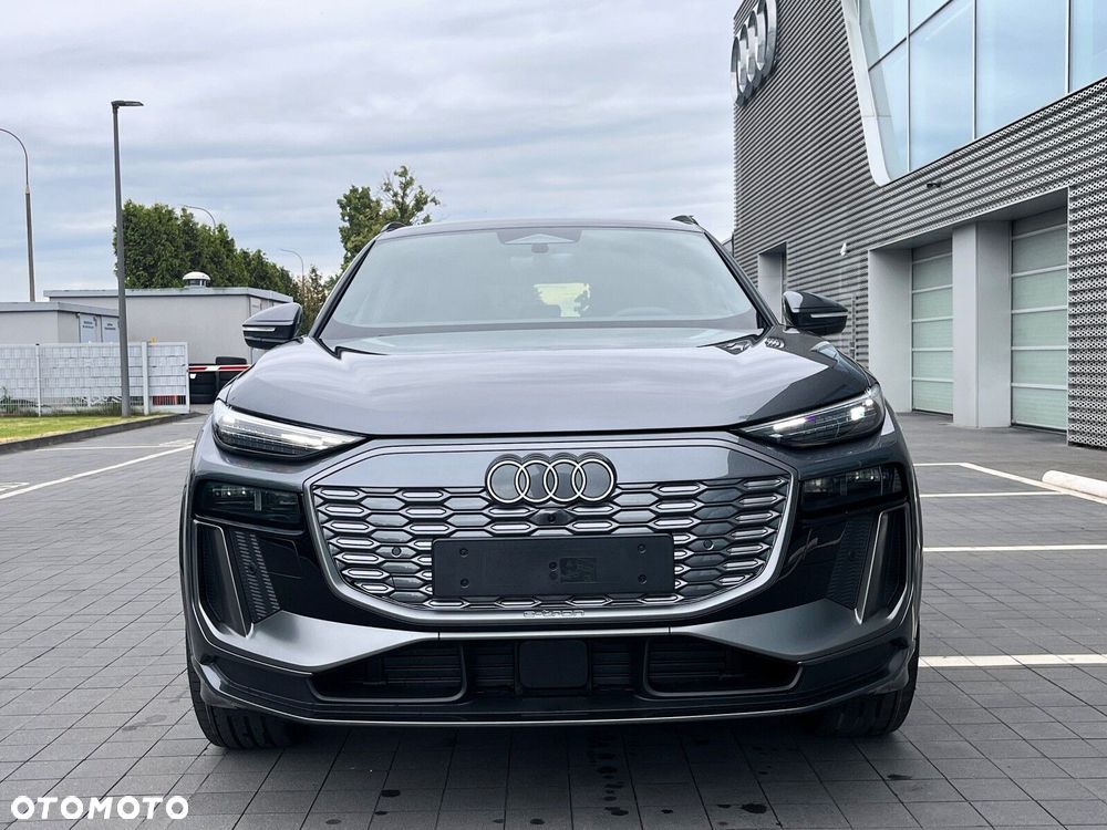 Audi Q6 e-tron - 10