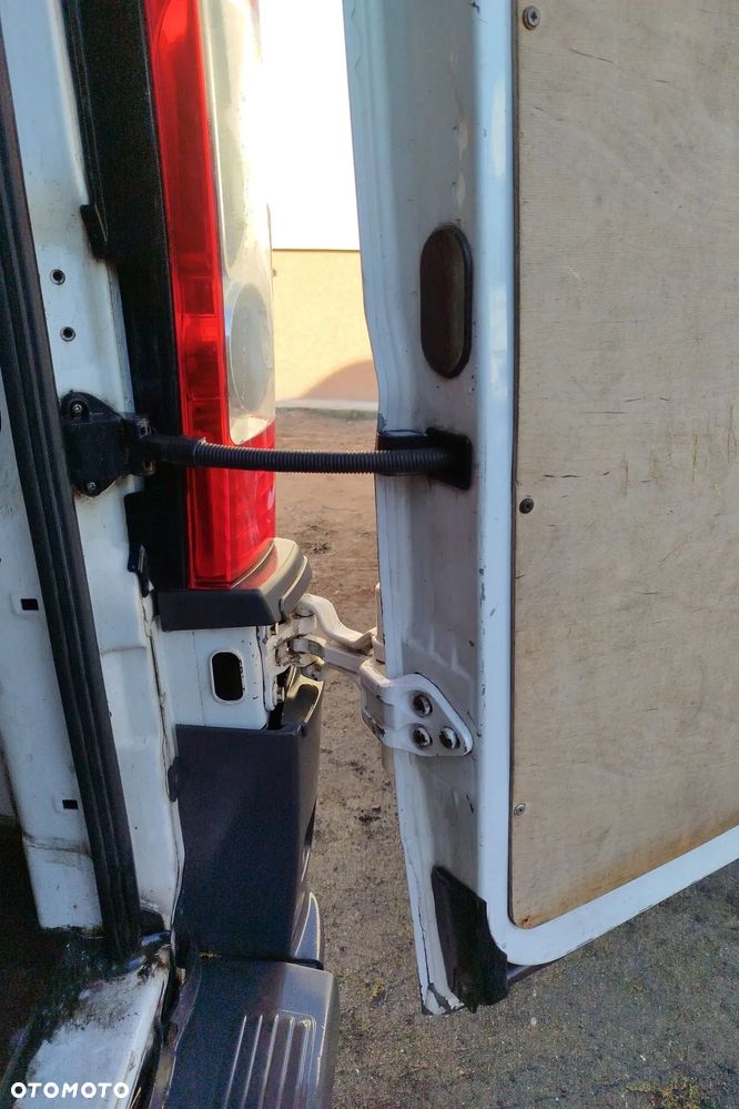 Ducato III i lift Boxer Jumper II 06-22r movano -25 H2  drzwi tył tylne BIAŁE lewe i prawe komplet z foto skrzydełka całe dość ładne - 7