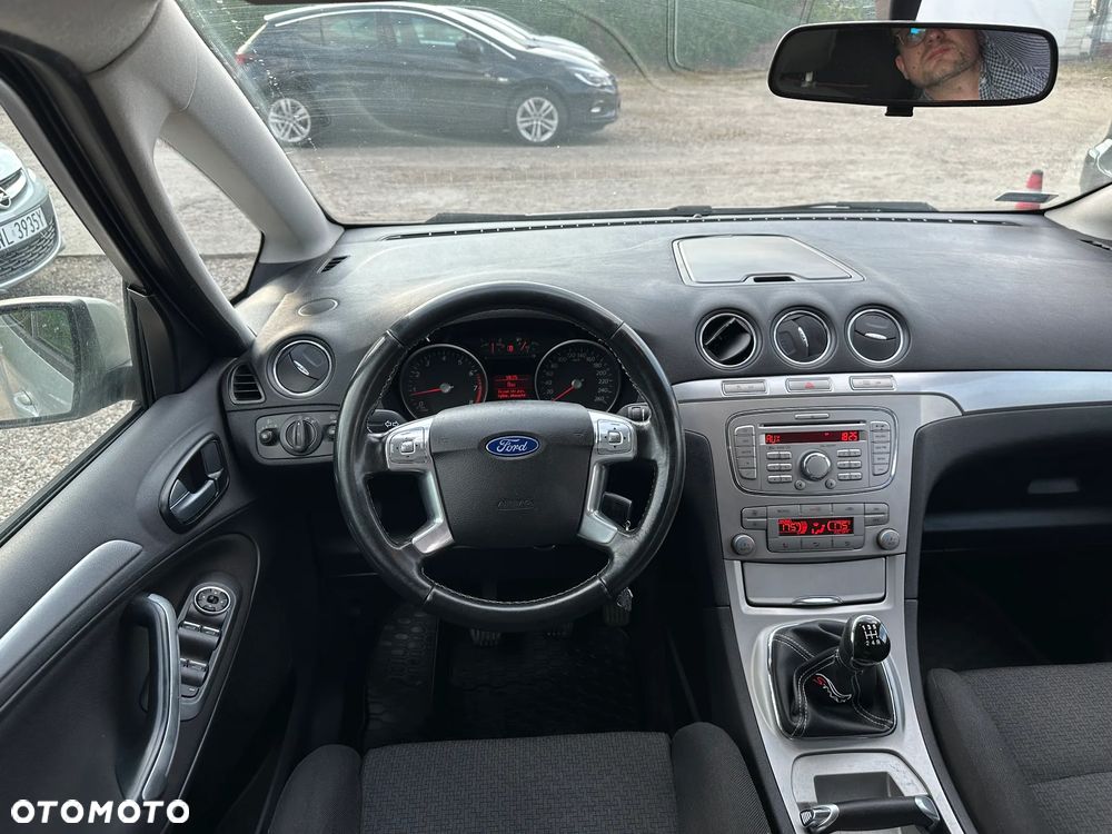 Ford S-Max - 15