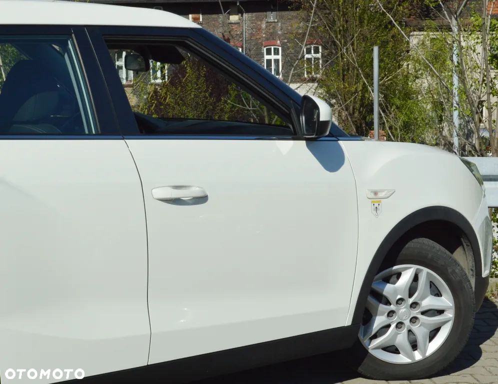 SsangYong/KGM XLV - 13