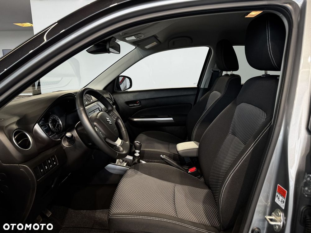 Suzuki Vitara - 16