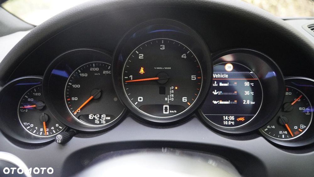 Porsche Cayenne Diesel Platinum Edition - 17