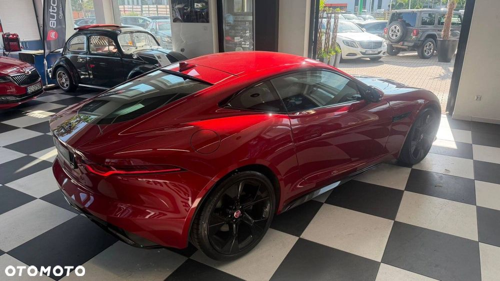 Jaguar F-Type - 9