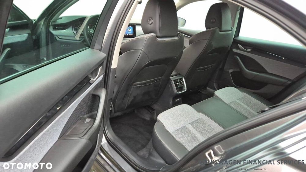 Skoda Octavia 2.0 TDI Selection - 7