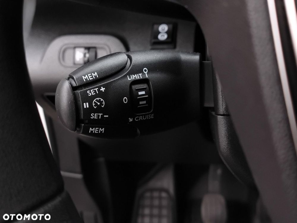 Peugeot Partner Van - 15